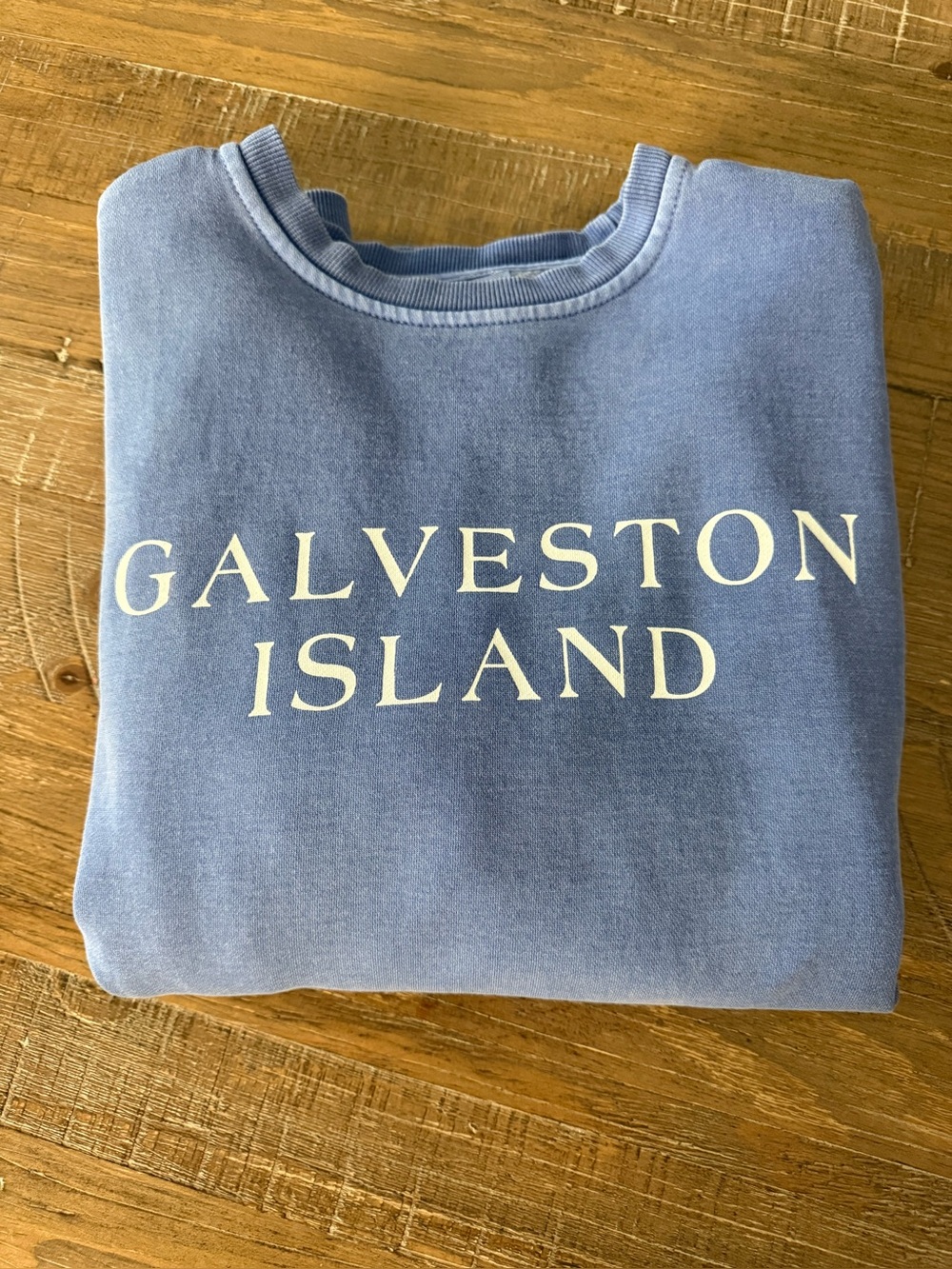 Women’s Galveston Island Sweatshirt in Periwinkle Blue Size Medium